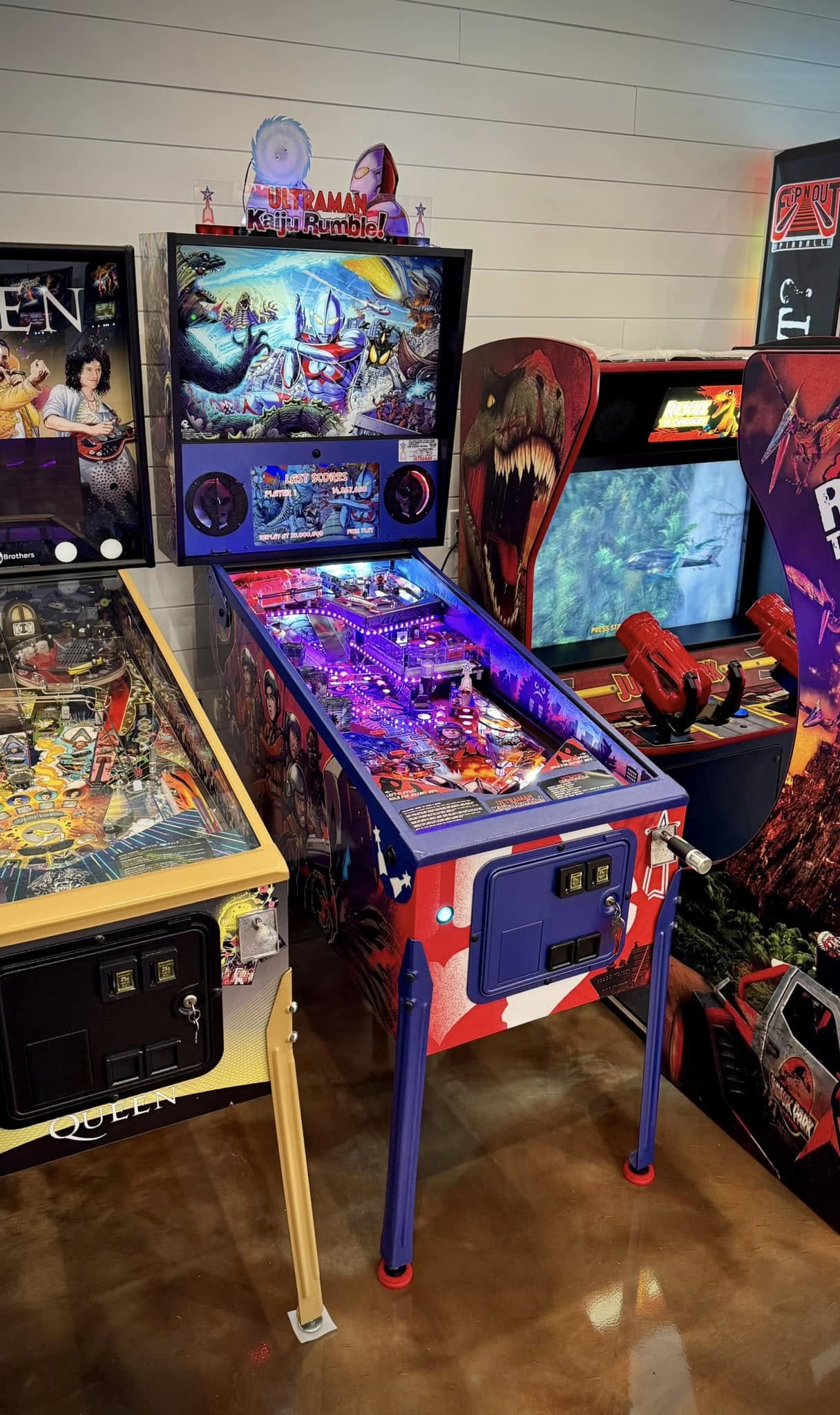 ultraman collectors edition (ce) pinball machine ultraman collectors edition (ce) pinball machine